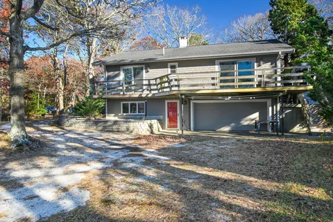 $2,500,000 | 5 Rivers View Road, East Falmouth, MA 02536
