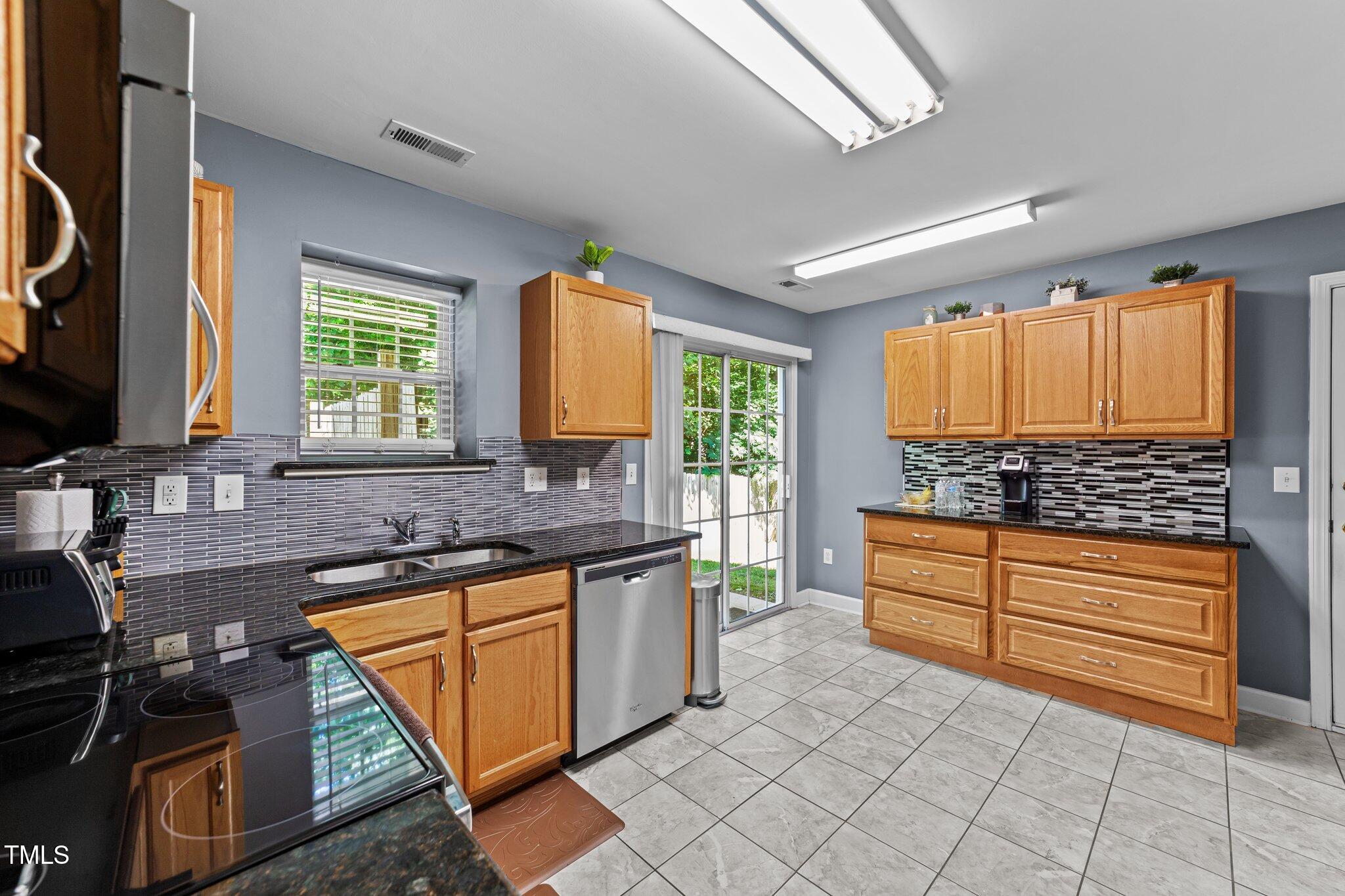 4221 Ivy Hill Road Raleigh, NC 27616 - Photo 10 of 35 9