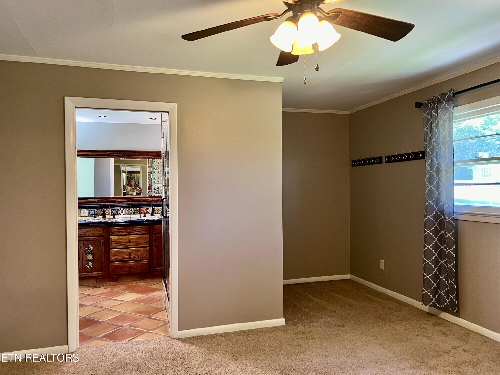 5818 East Sunset Road Knoxville, TN 37914 - Photo 13 of 25 Gallery Image 13