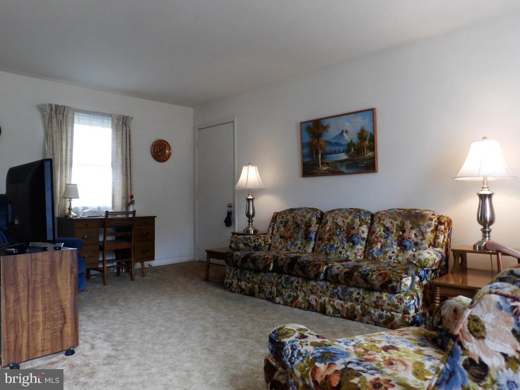 139 Owl Hill Road Lititz, PA 17543 - Photo 4 of 22