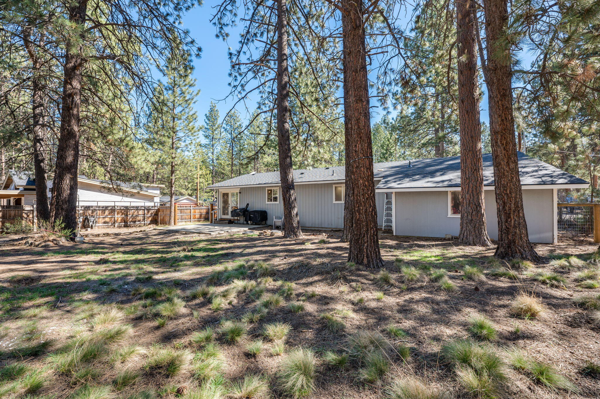 60091 Hopi Road Bend, OR 97702 - Photo 35 of 45 60091-Hopi-Rd-Bend-OR-97702-55