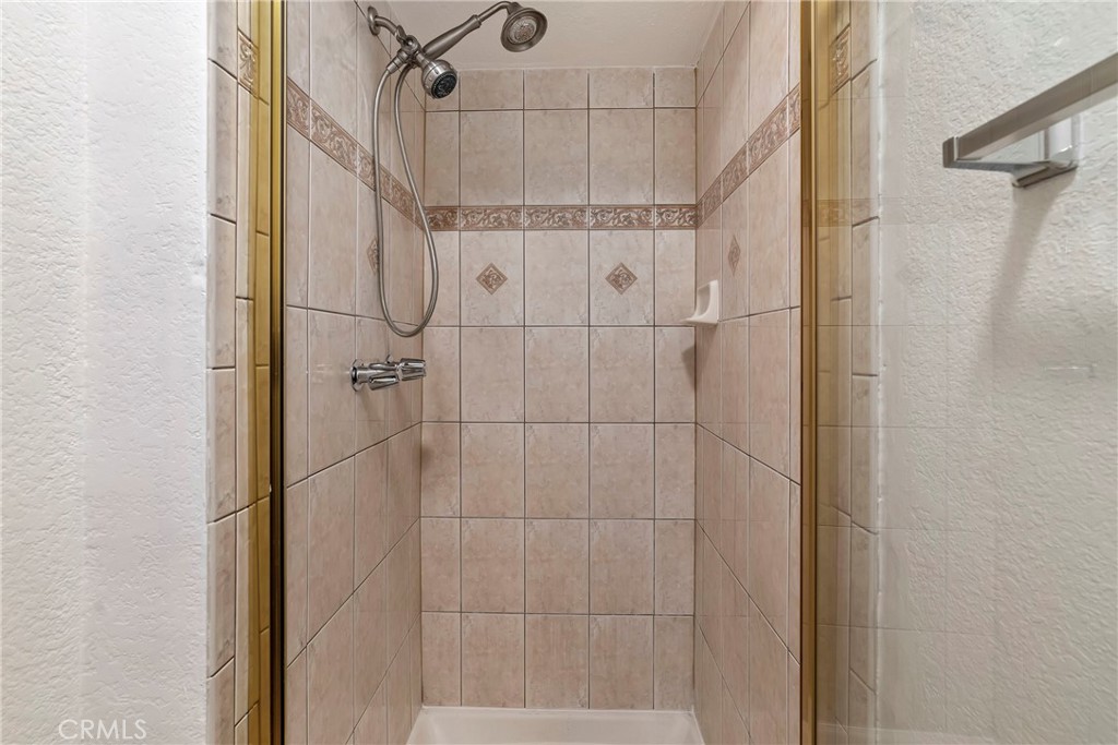 7625 Reseda Boulevard, Unit 104 Reseda, CA 91335 - Photo 15 of 27 Master Shower