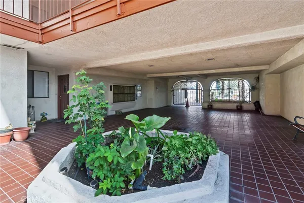 $540,000 | 7625 Reseda Boulevard, Unit 104, Reseda, CA 91335