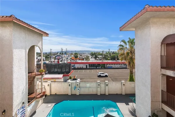 $540,000 | 7625 Reseda Boulevard, Unit 104, Reseda, CA 91335