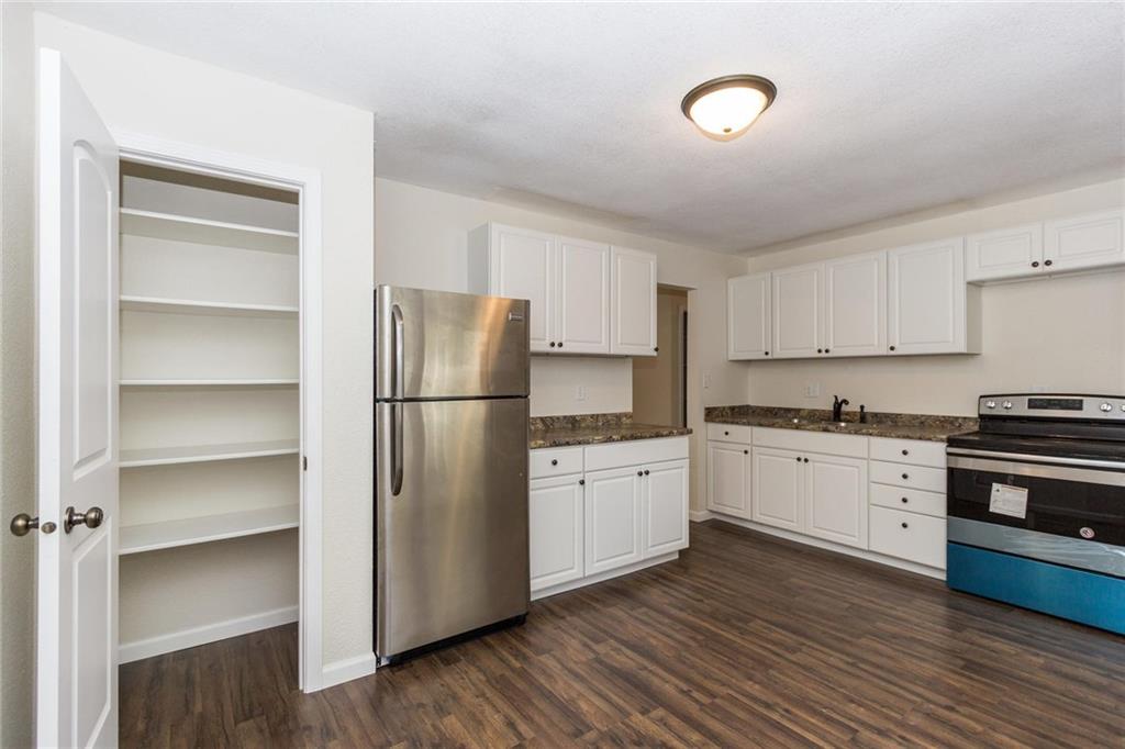 1420 Stanley Road Plainfield, IN 46168 - Photo 6 of 25 Gallery Image 6