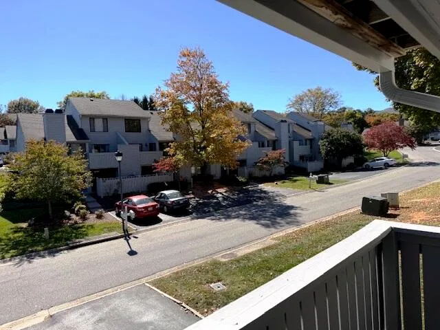 $259,950 | 2503 Gatehouse Lane, Salem, VA 24153