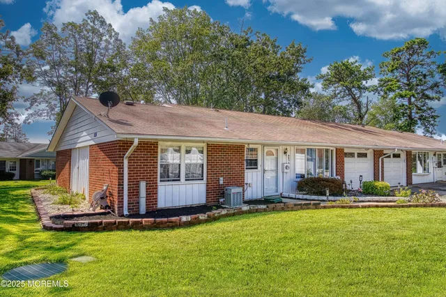 $295,000 | 991 B Argyll Circle, Lakewood, NJ 08701