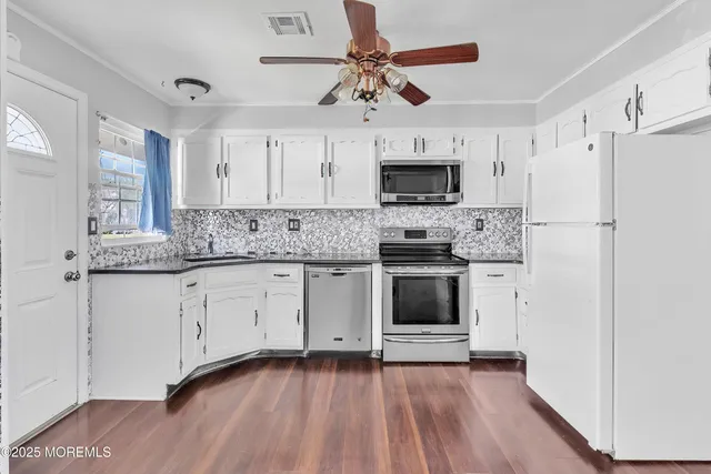 $295,000 | 991 B Argyll Circle, Lakewood, NJ 08701