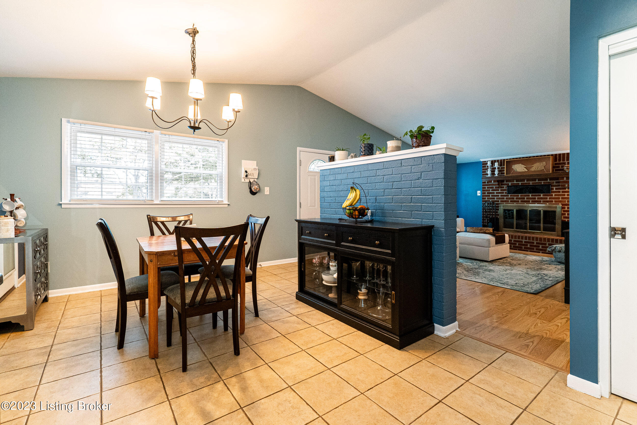 3032 Nepperhan Road Louisville, KY 40220 - Photo 12 of 32 3032 Nepperhan Rd-28