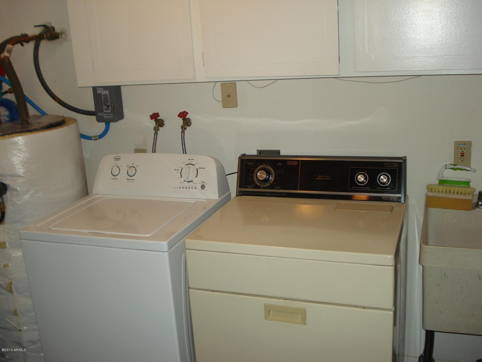 15472 North Ridgeview Road Sun City, AZ 85351 - Photo 47 of 47 Laundry in Garage