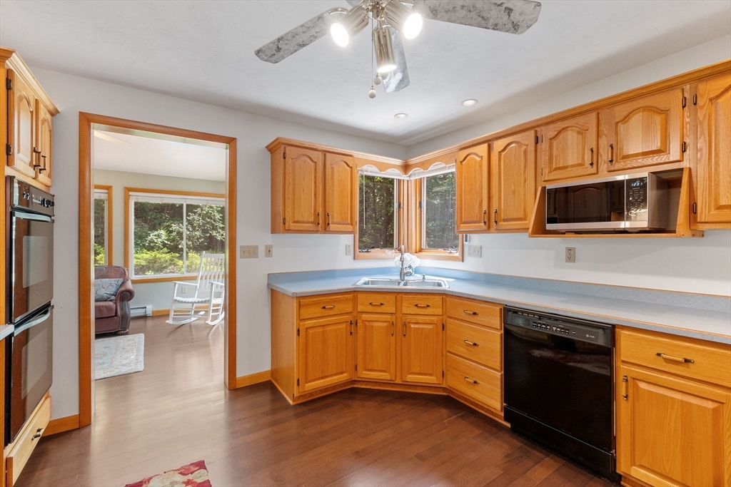 95 Willis Road Gardner, MA 01440 - Photo 10 of 42 Gallery Image 10