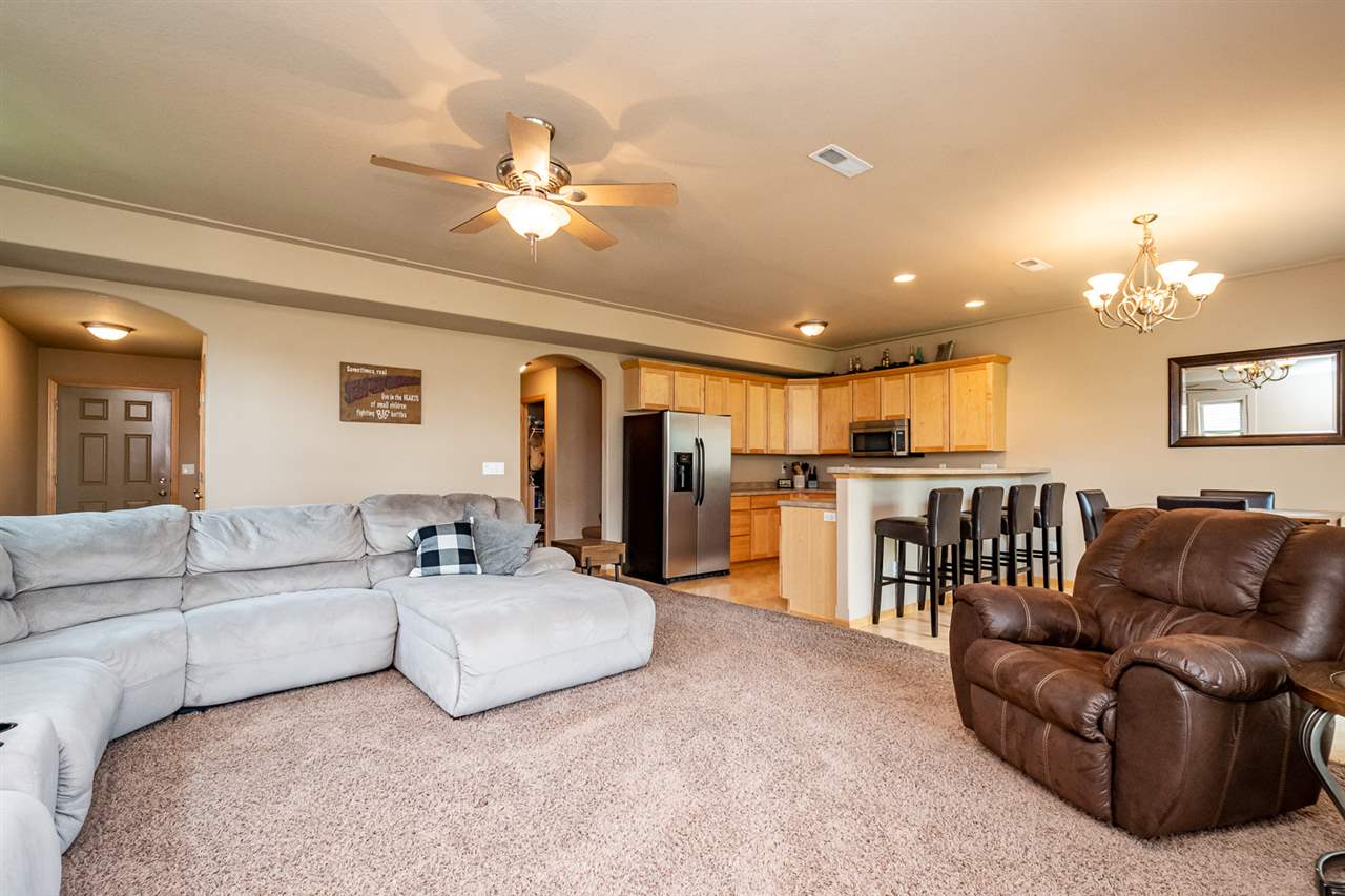 205 South Park Ridge Road North Liberty, IA 52317 - Photo 6 of 24 Gallery Image 6