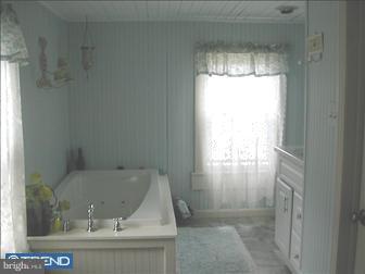 2004 Main Road Newfield, NJ 08344 - Photo 5 of 11 Bathroom