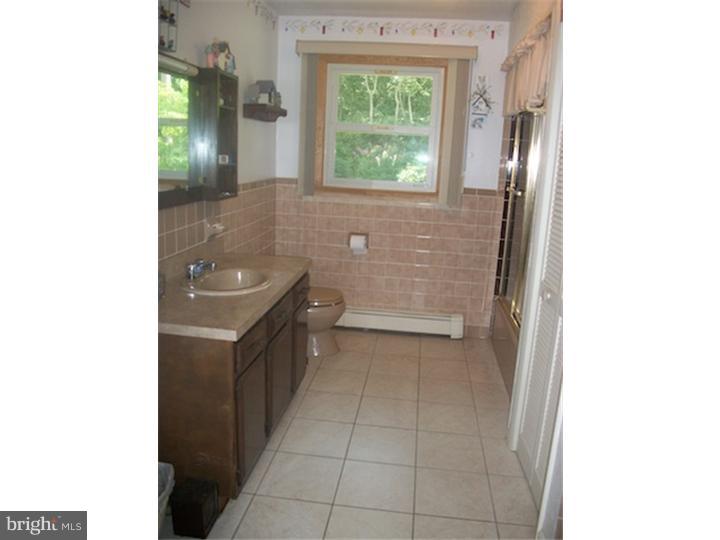 58 Reeves Road Bridgeton, NJ 08302 - Photo 6 of 19 Bathroom