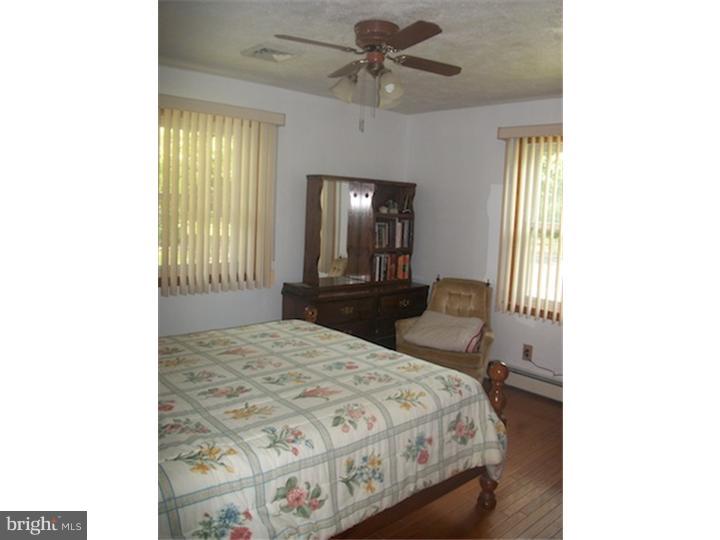 58 Reeves Road Bridgeton, NJ 08302 - Photo 10 of 19 Bedroom 3