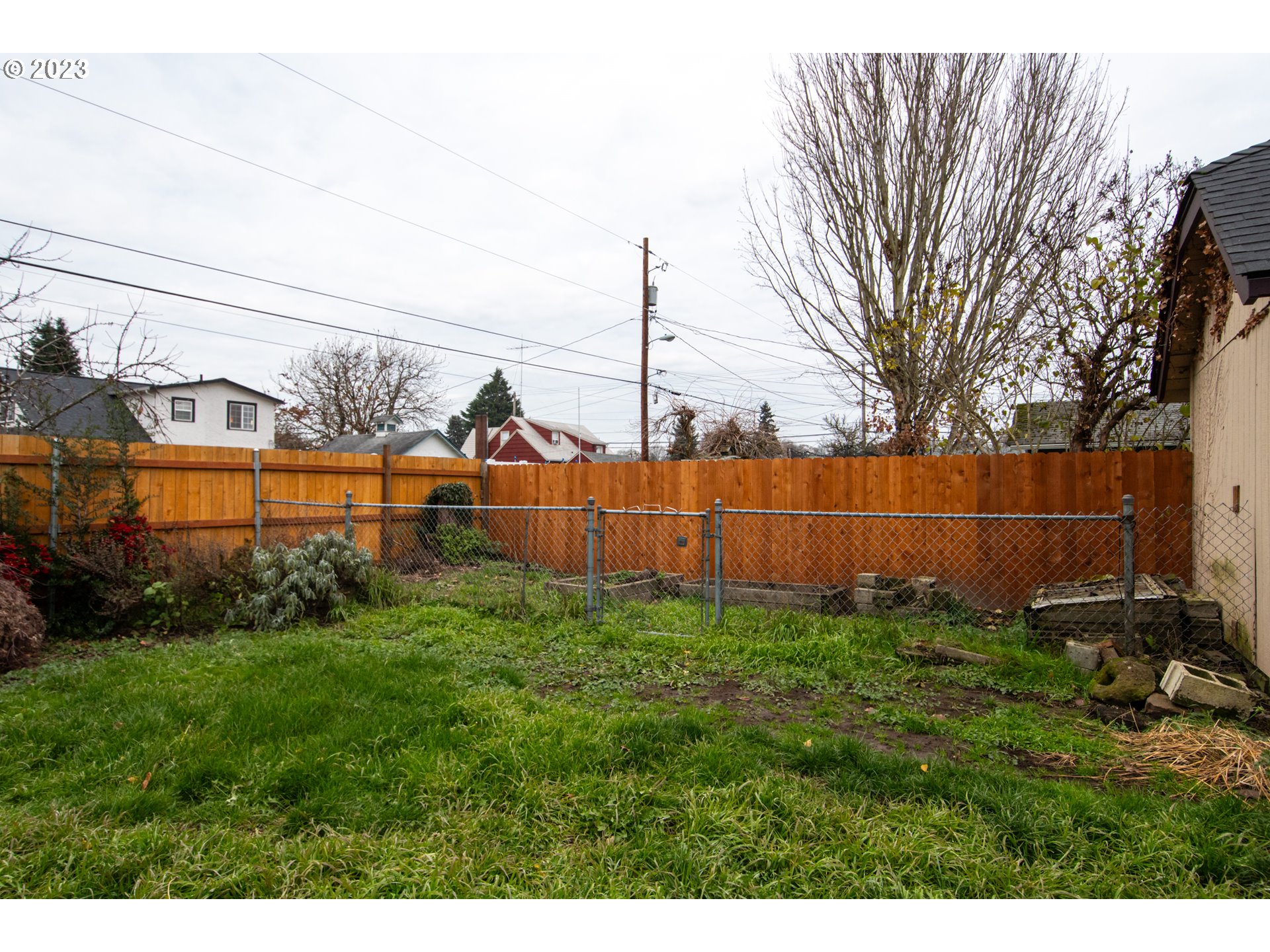 2818 Field Street Longview, WA 98632 - Photo 22 of 34 a view of a backyard