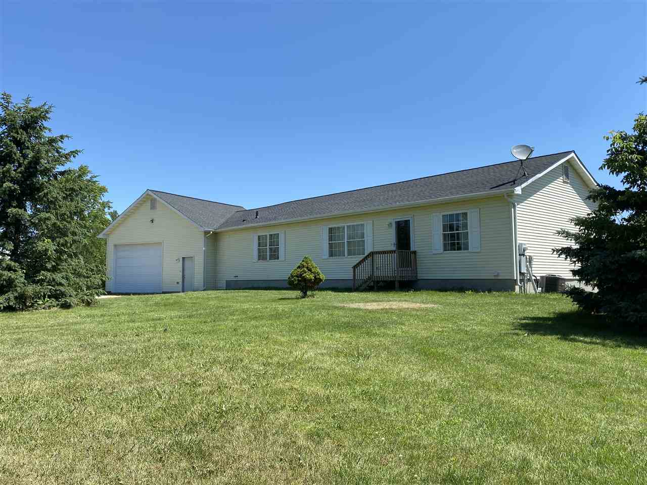 37 Palms Road Columbus, MI 48063 - Photo 2 of 35