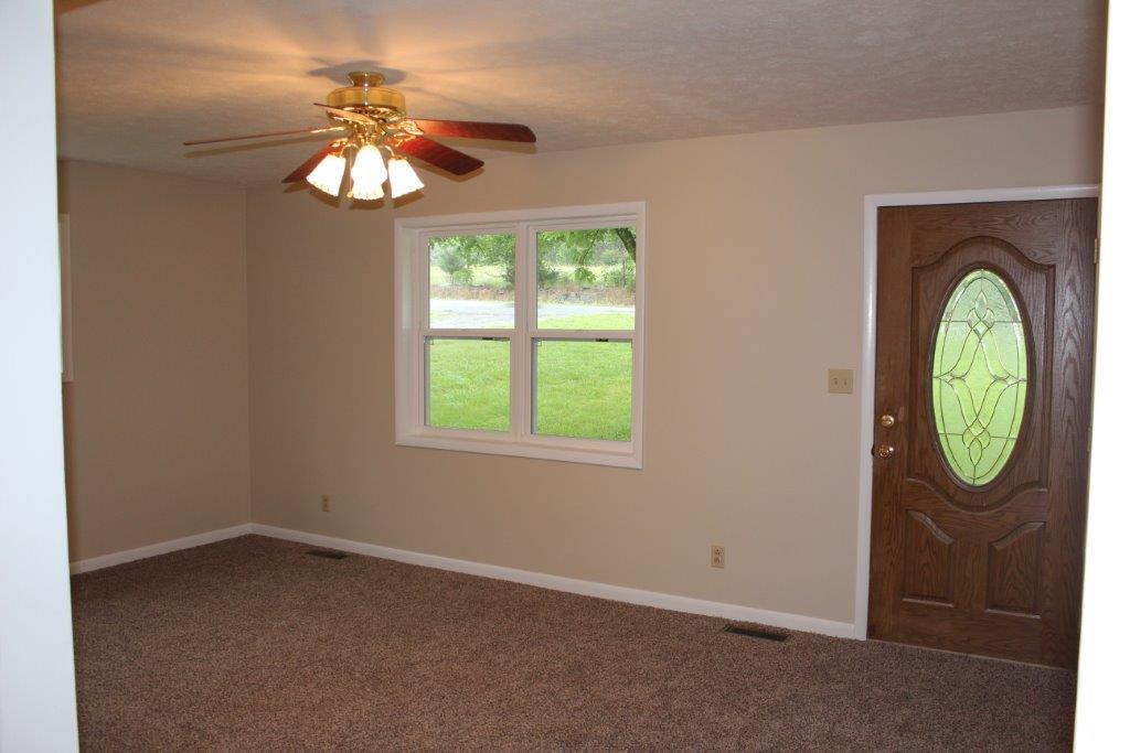 208 Sam Beasley Road Hartsville, TN 37074 - Photo 3 of 13 Gallery Image 3
