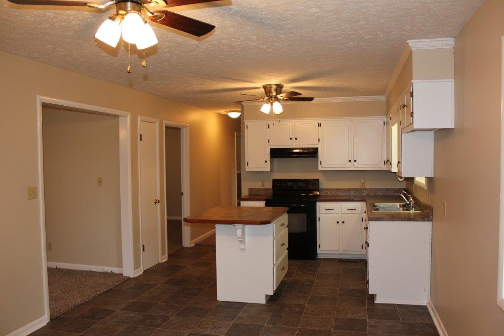 208 Sam Beasley Road Hartsville, TN 37074 - Photo 4 of 13 Gallery Image 4