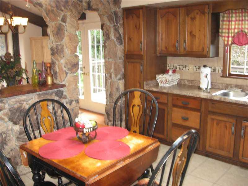 460 Fenton Road Mount Pleasant, PA 15666 - Photo 6 of 25 Kitchen.