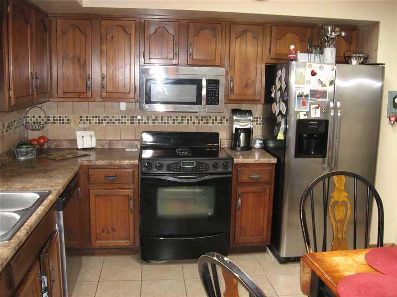 460 Fenton Road Mount Pleasant, PA 15666 - Photo 7 of 25 Kitchen.