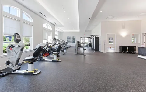 $1,649,888 | 25102 Aspenwood Drive, Plainview, NY 11803