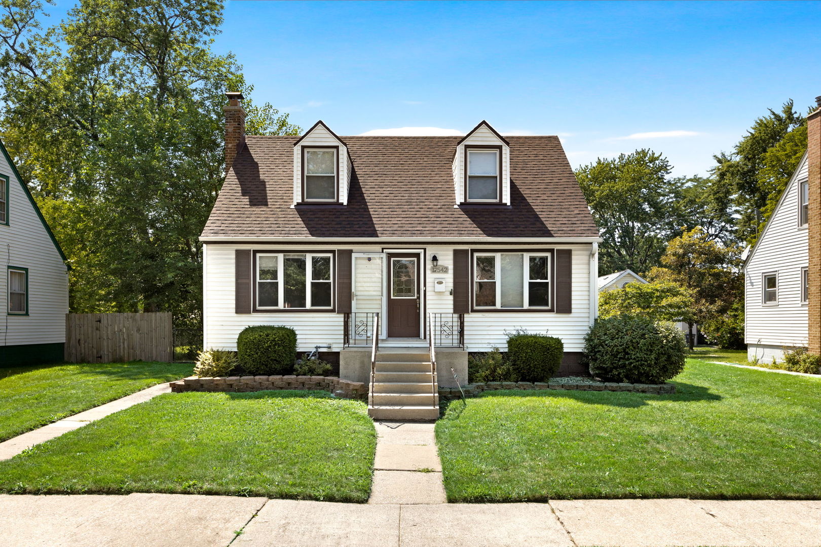 17542 Community Street Lansing, IL 60438 - Photo 1 of 14