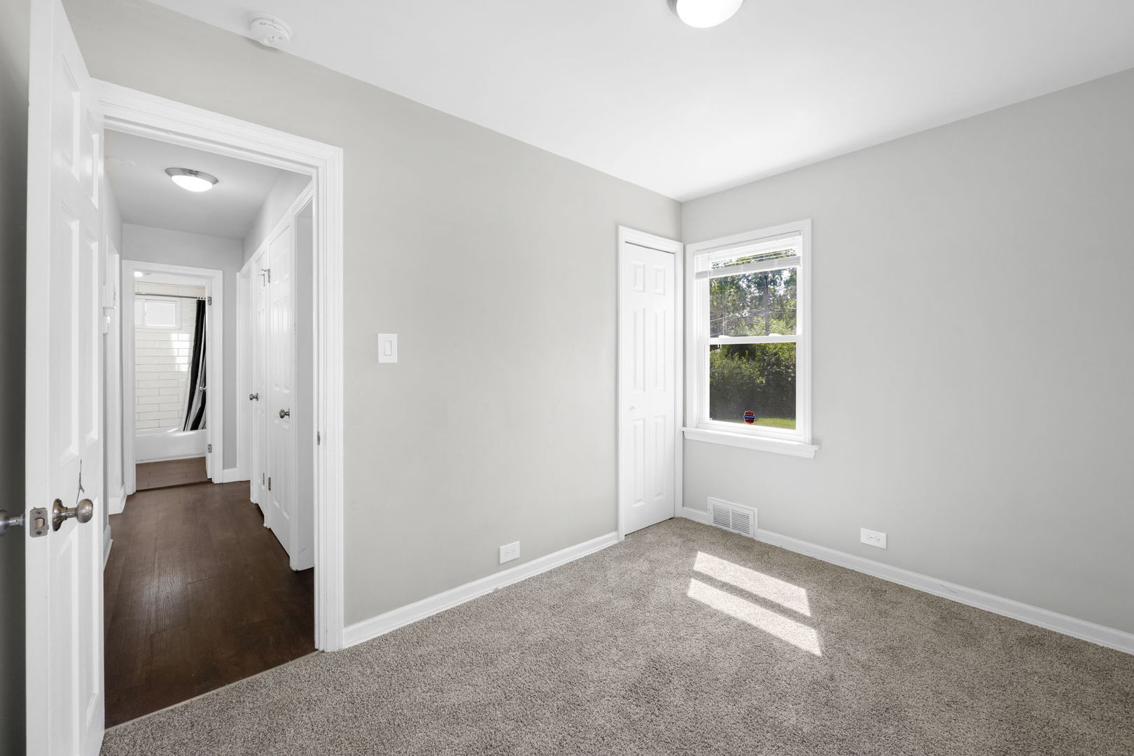 17542 Community Street Lansing, IL 60438 - Photo 5 of 14