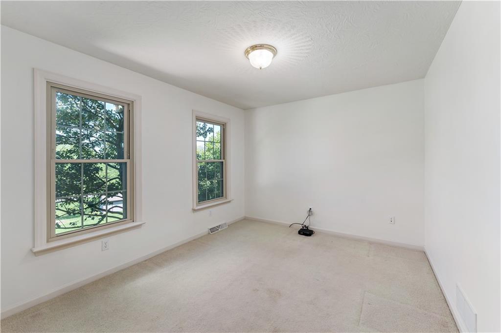 358 West Jefferson Road Butler, PA 16002 - Photo 20 of 50