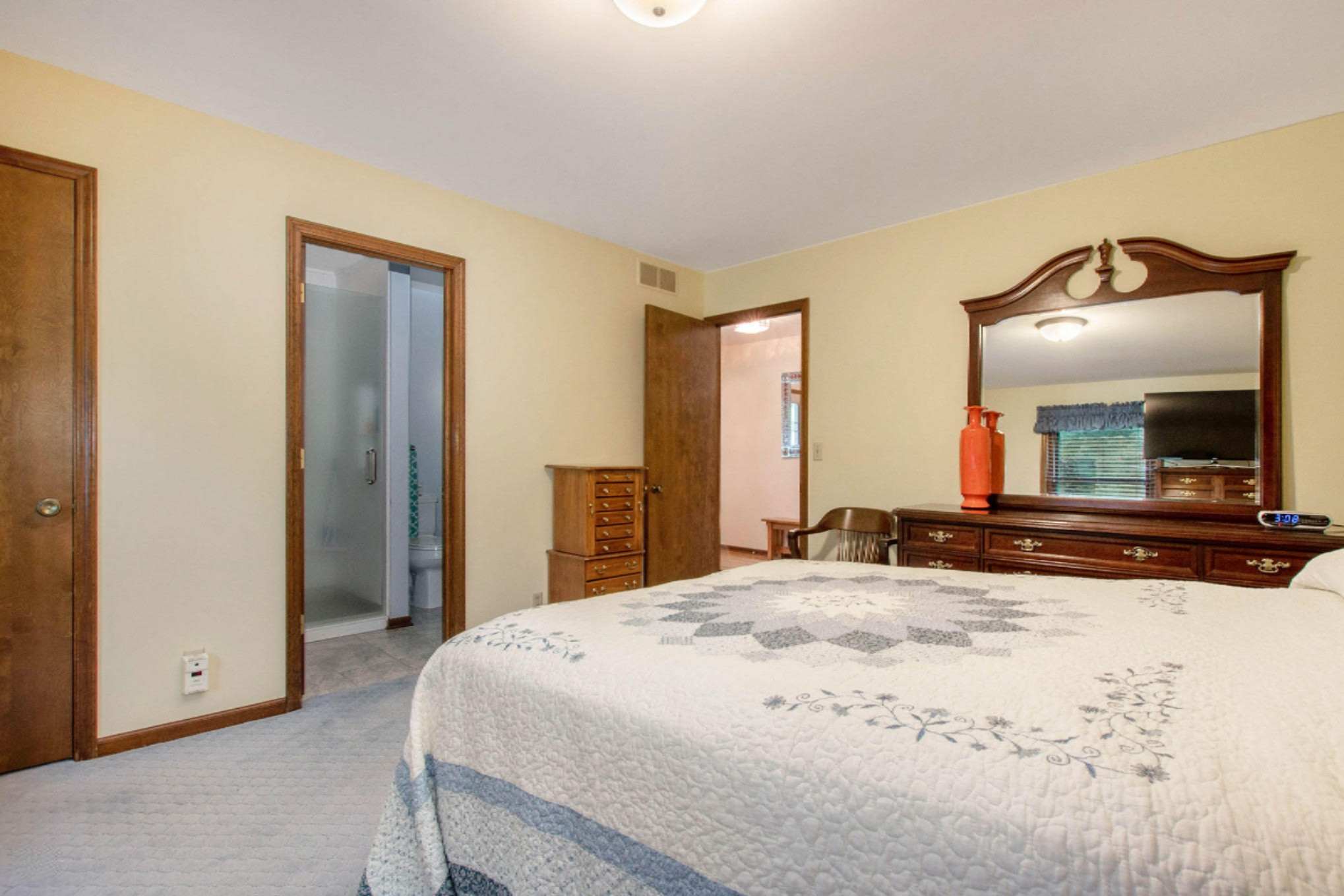 570 Graafschap Road Holland, MI 49423 - Photo 17 of 50 IMG_9145-