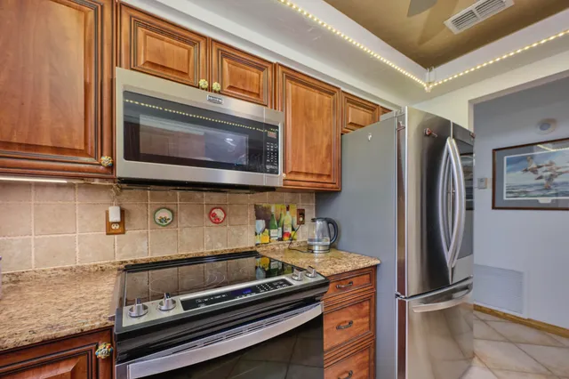 $685,000 | 1320 Coral Park Lane, Unit 301, Vero Beach, FL 32963