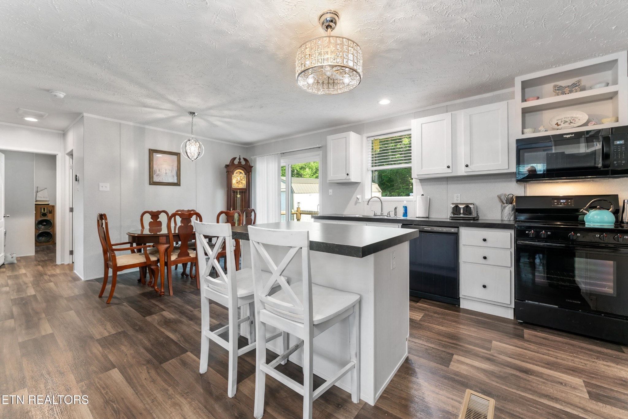 409 Bull Run Road Luttrell, TN 37779 - Photo 6 of 40