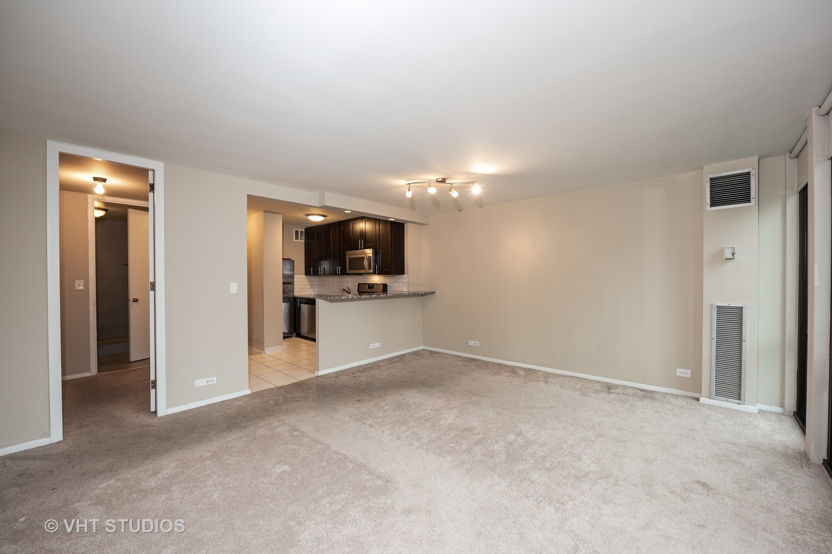 1 East Scott Street, Unit 1002 Chicago, IL 60610 - Photo 5 of 12