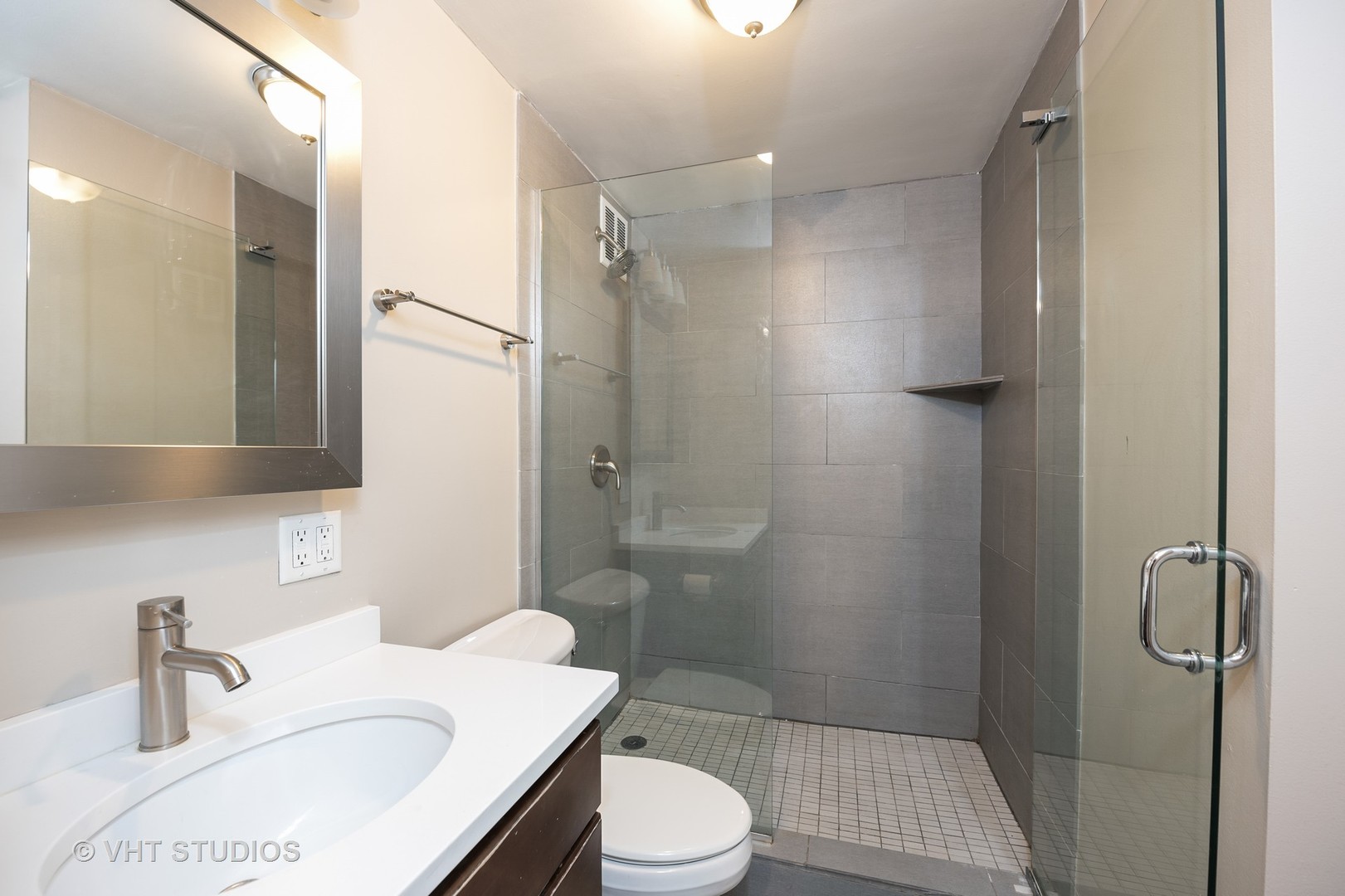 1 East Scott Street, Unit 1002 Chicago, IL 60610 - Photo 10 of 12