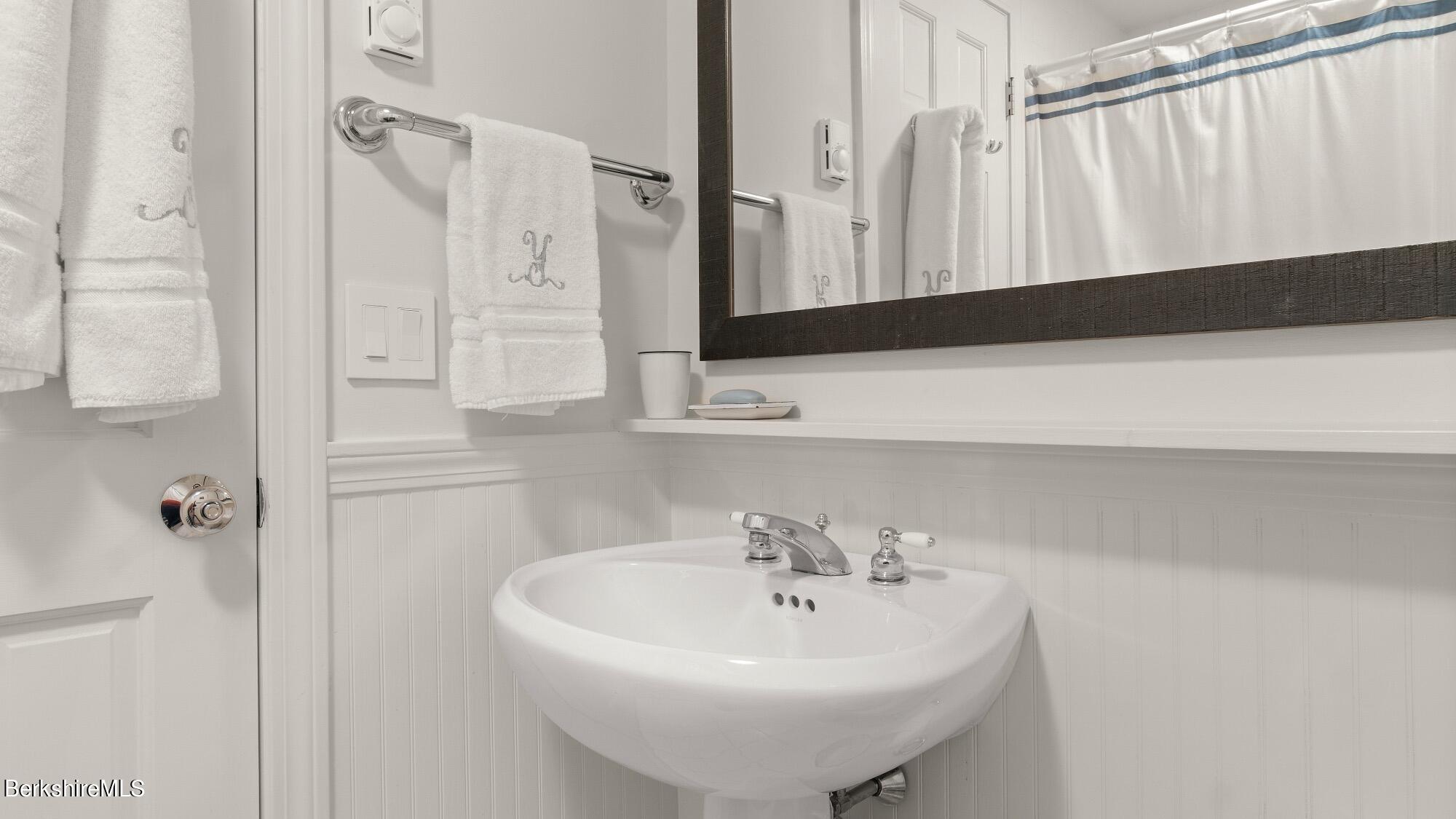 109 Under Mountain Road Lenox, MA 01240 - Photo 25 of 37 Bath