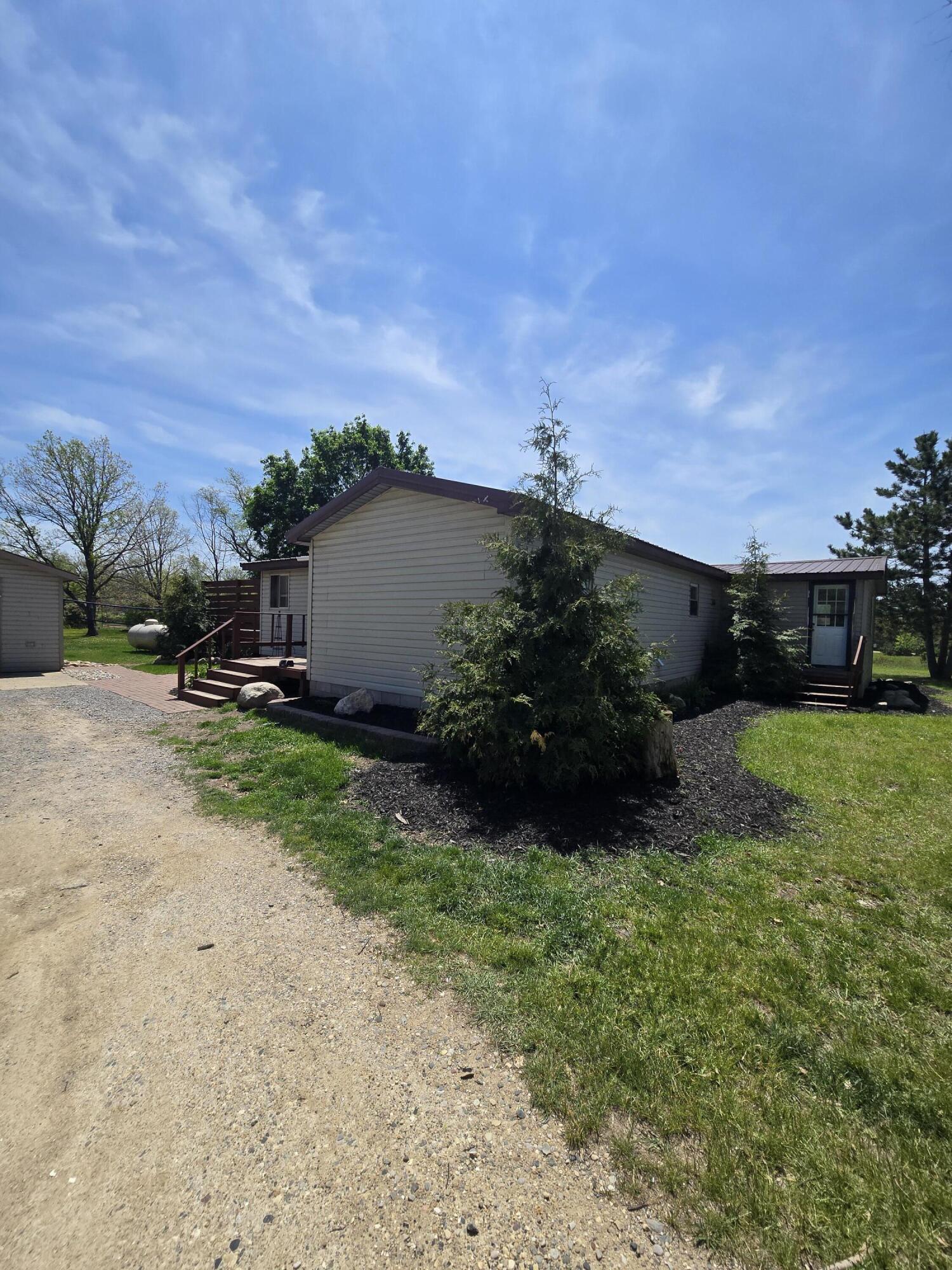 12495 5 Mile Road Evart, MI 49631 - Photo 60 of 75 20260526_140338