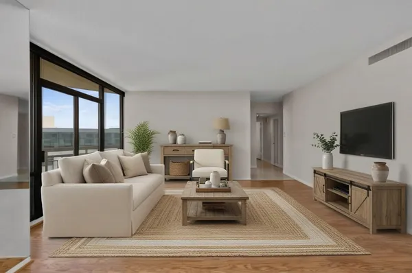 $299,999 | 14 Greenway Plaza, Unit 17Q, Houston, TX 77046