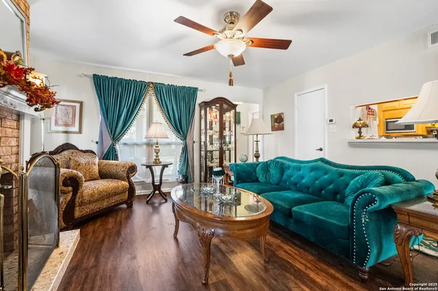 $195,000 | 619 Strings Drive, Unit 619, San Antonio, TX 78216