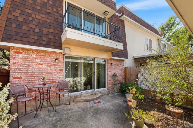 $195,000 | 619 Strings Drive, Unit 619, San Antonio, TX 78216