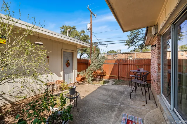 $195,000 | 619 Strings Drive, Unit 619, San Antonio, TX 78216