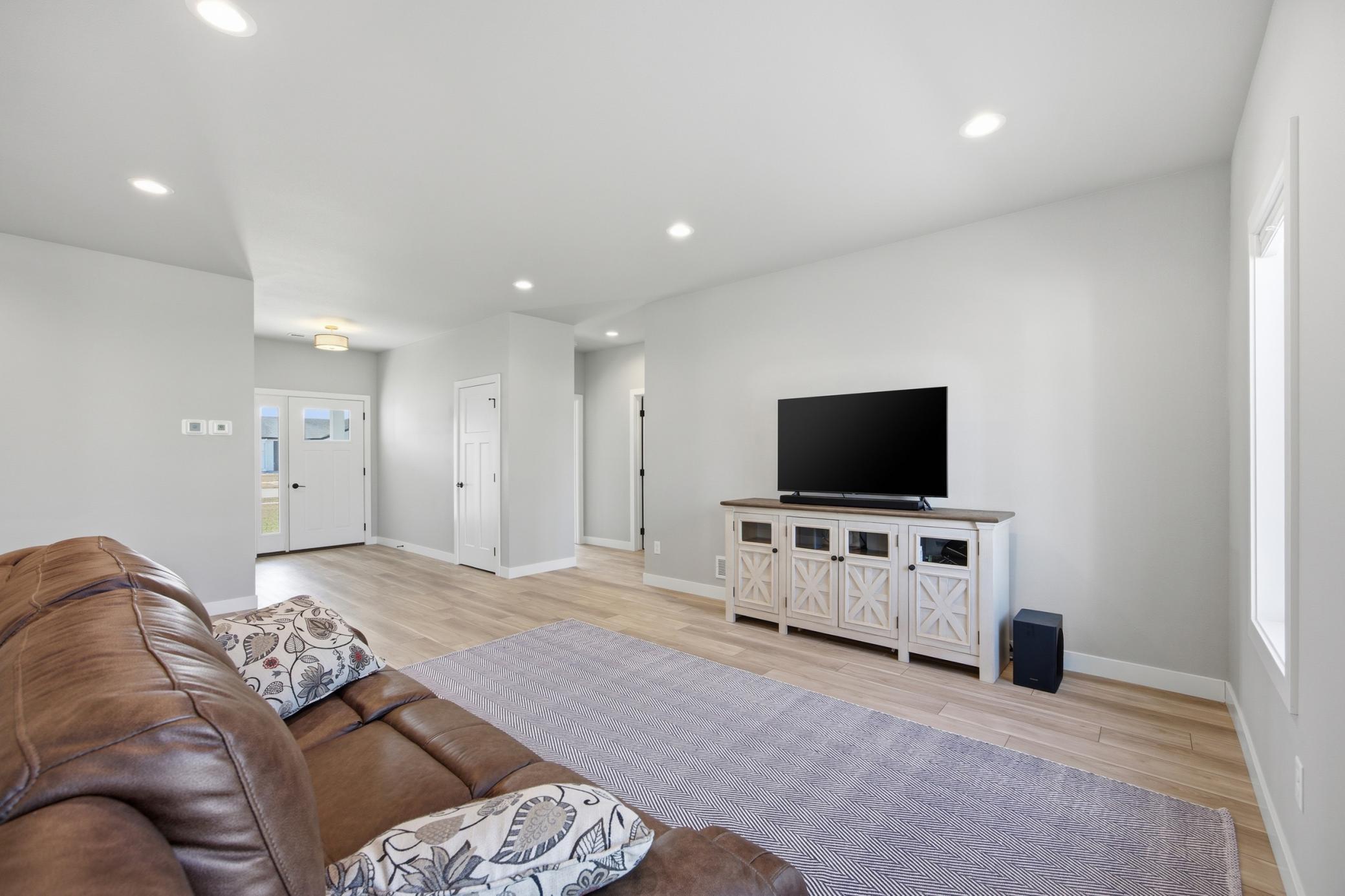 211 16th Street North Breckenridge, MN 56520 - Photo 11 of 56