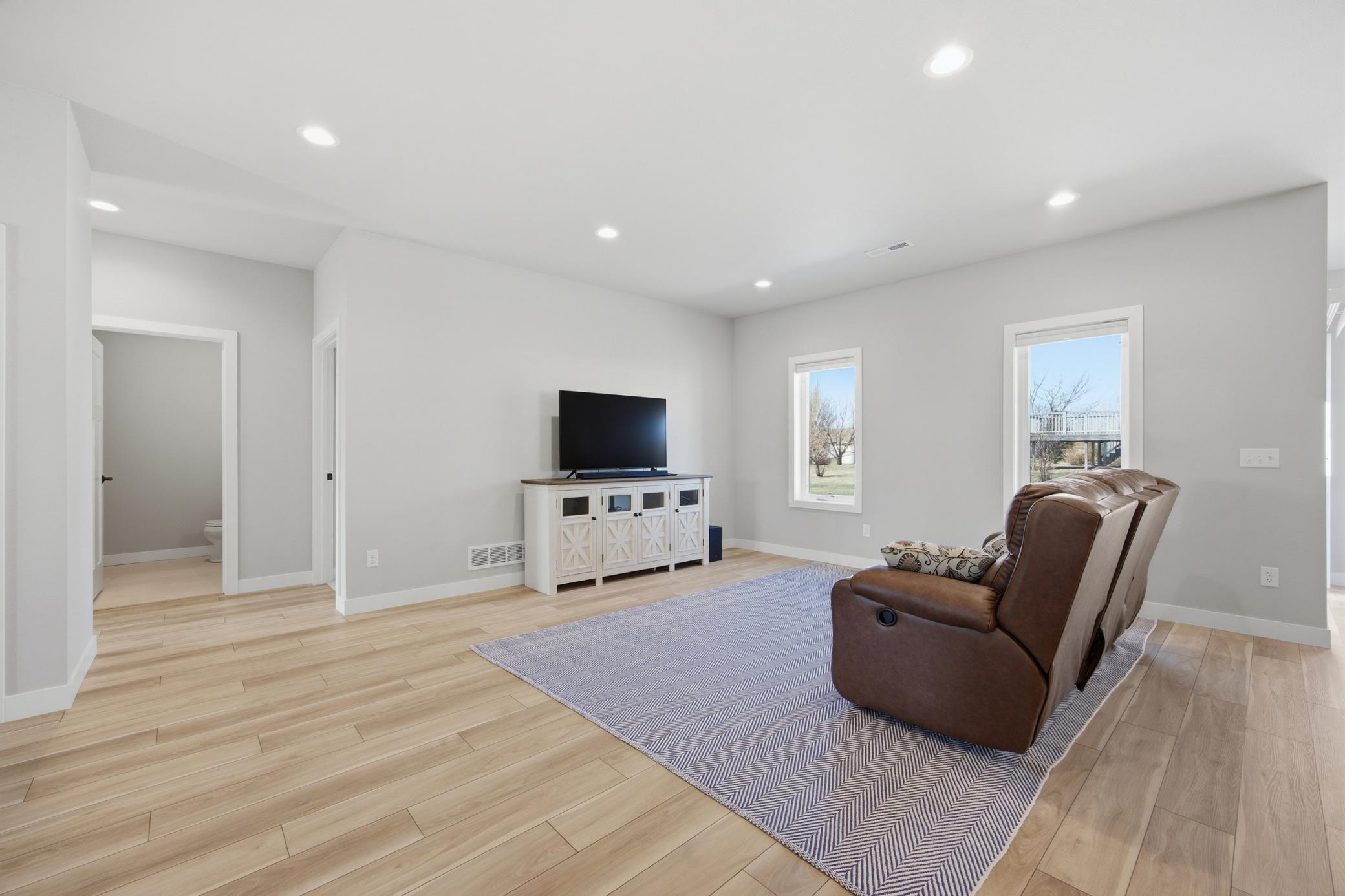 211 16th Street North Breckenridge, MN 56520 - Photo 9 of 56