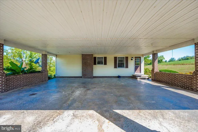 $2,900 | 6774 Linganore Road, Frederick, MD 21701