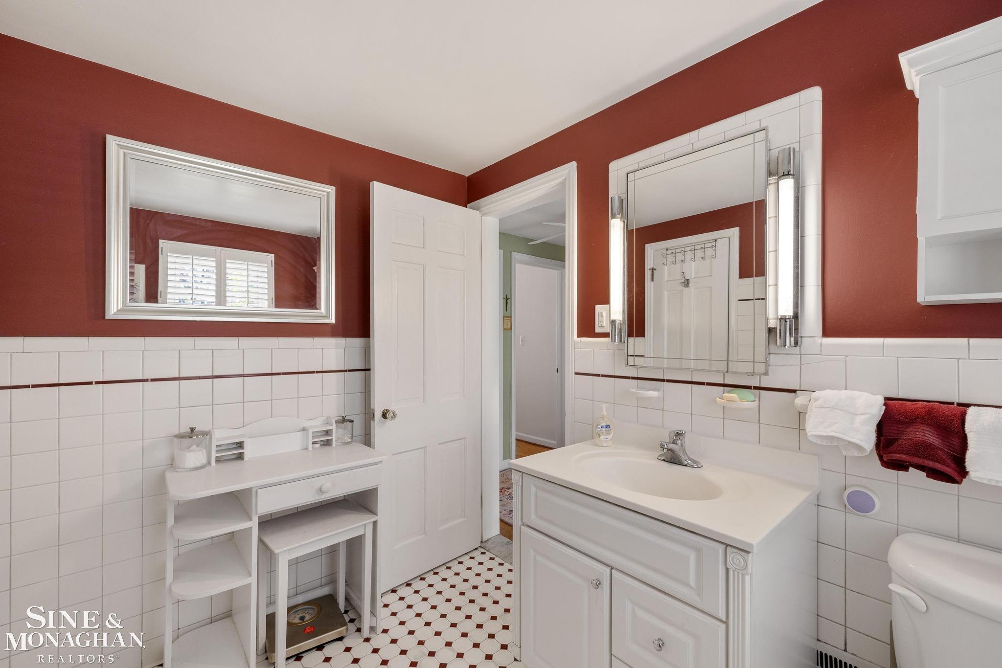 449 Allard Road Grosse Pointe Farms, MI 48236 - Photo 19 of 41 Gallery Image 19