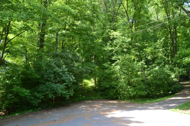 $499,999 | 1021 Harpeth Valley Court, Nashville, TN 37221