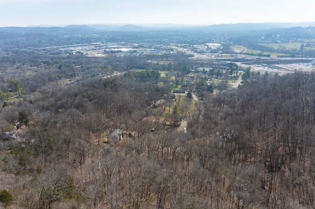 $499,999 | 1021 Harpeth Valley Court, Nashville, TN 37221