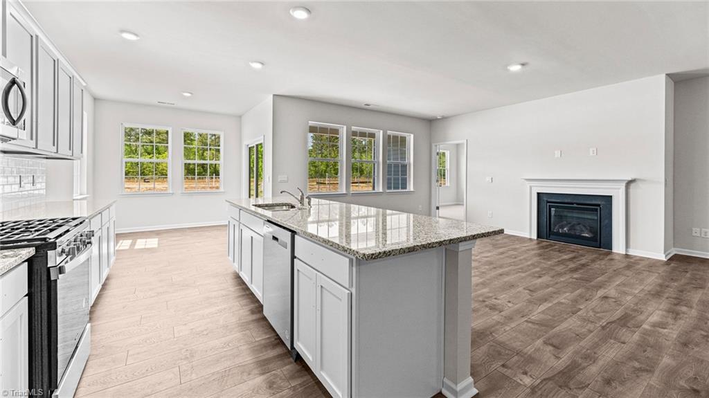 *Photos are of model home and are for representational purposes only*