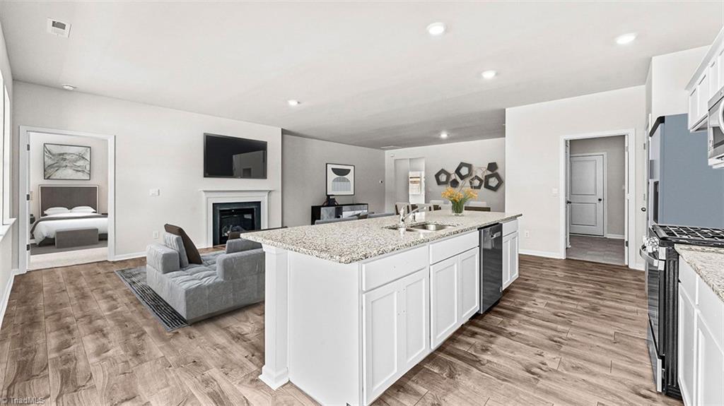 *Photos are of model home and are for representational purposes only*