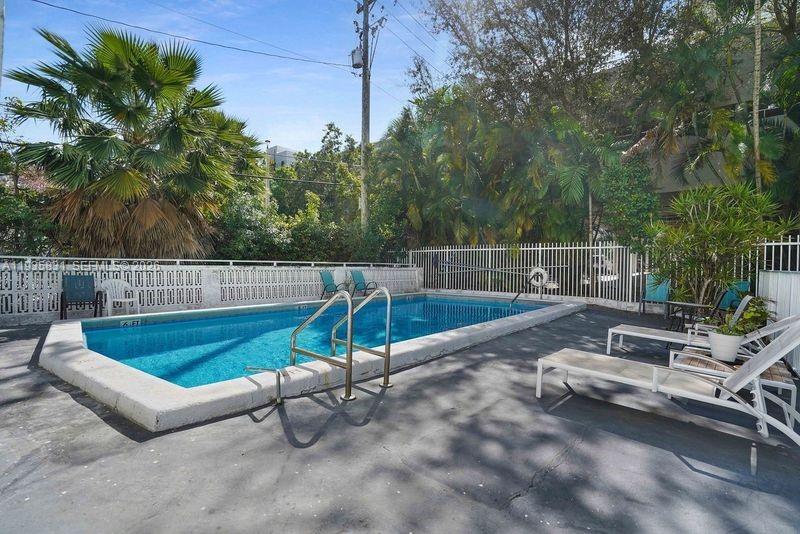 1340 Lincoln Road, Unit 807 Miami Beach, FL 33139 - Photo 18 of 25