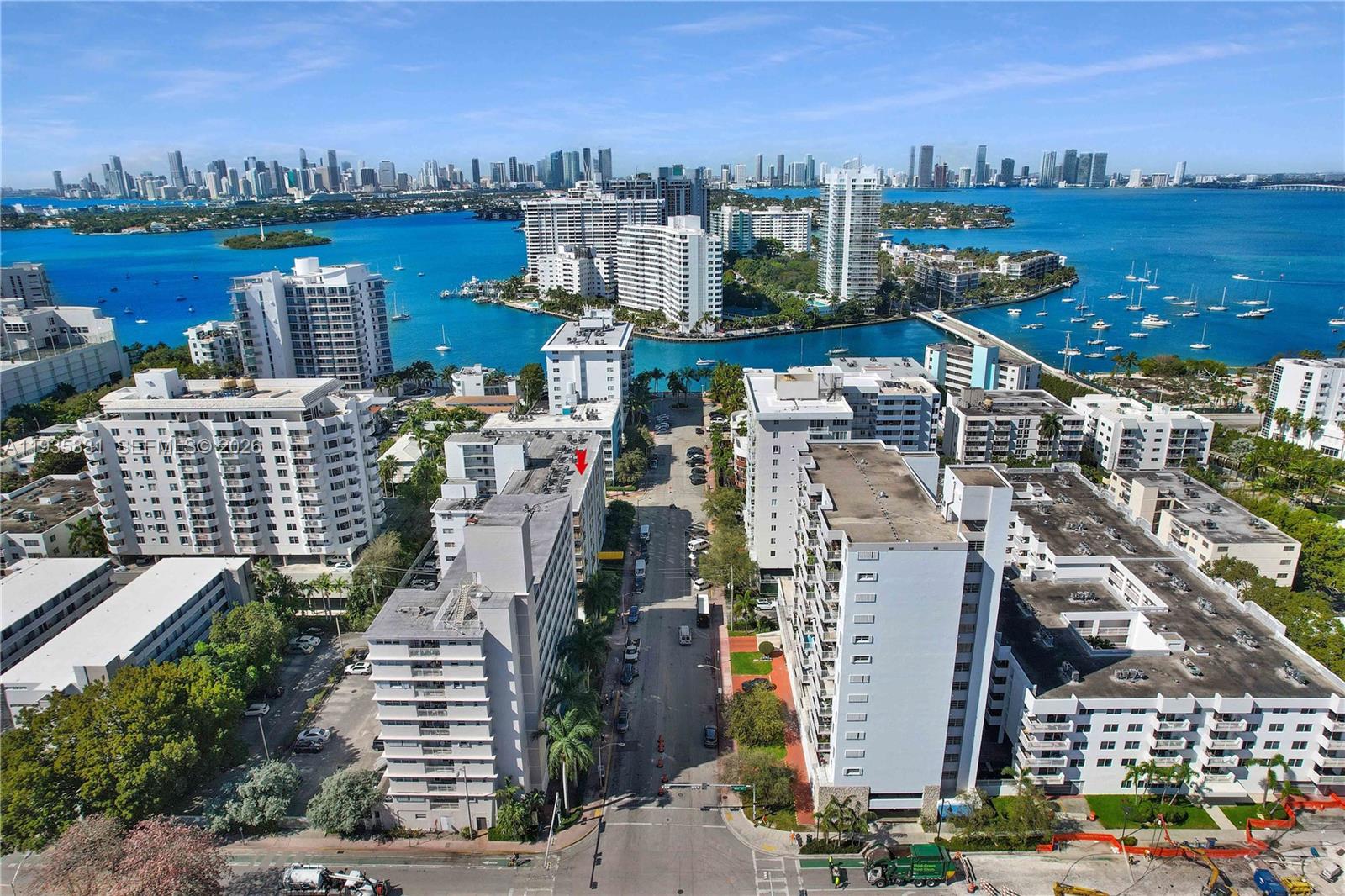 1340 Lincoln Road, Unit 807 Miami Beach, FL 33139 - Photo 2 of 25
